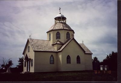 Церква Пресвятої Трійці (м. Ґудев-Фармс, Канада)