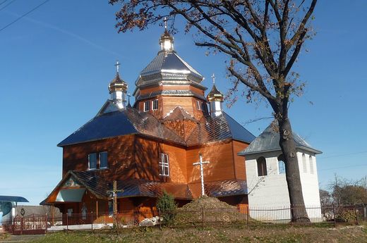Церква Різдва Пресвятої Богородиці (с. Долішнє, Львівська область)