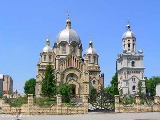 Церква Святого архістратига Михаїла (смт Товсте, Тернопільська область)