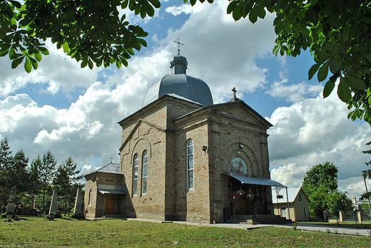 Церква Святого Юрія Побідоносця (с. Товстолуг, Тернопільська область)