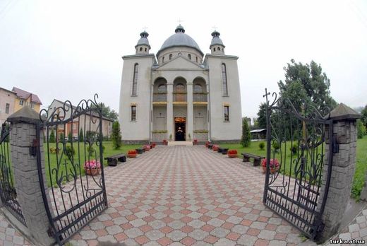 Церква Святих апостолів Петра і Павла (м. Турка, Львівська область)