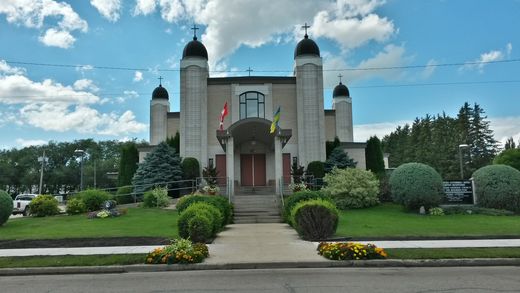 Церква Воскресіння (м. Дофін, Канада)