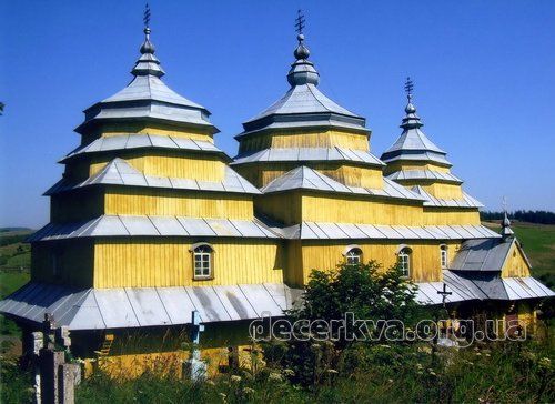 Церква Воздвиження Чесного Хреста (с. Опорець, Львівська область)