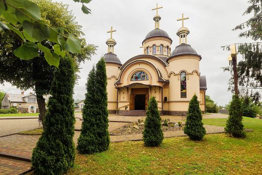 Церква Успення Пресвятої Богородиці (м. Яворів, Львівська область)