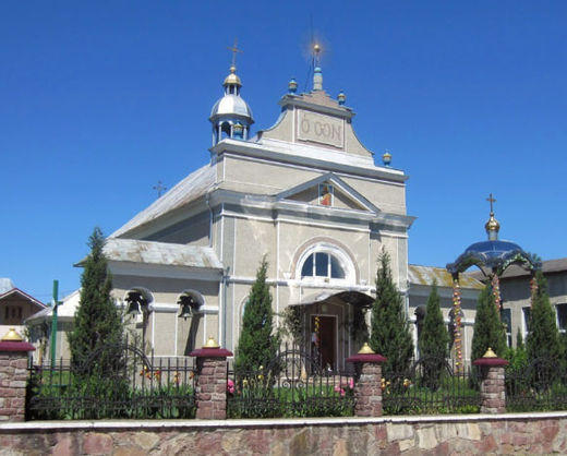 Церква святого Архістратига Михаїла (с. Поточище, Івано-Франківська область)