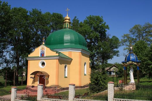 Церква Різдва Пресвятої Богородиці (с. Лошнів, Тернопільська область)